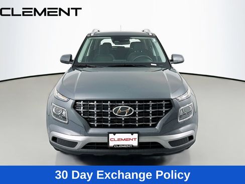 Certified 2026 Hyundai Venue SEL FWD image 3
