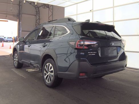 Used 2024 Subaru Outback Premium image 5