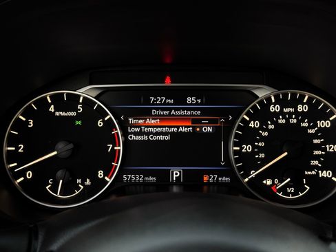 Used 2023 Nissan Altima 2.5 SR w/ SR Premium Package image 42