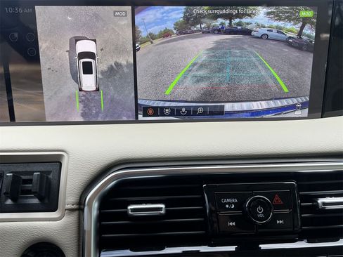 New 2025 Nissan Armada Platinum Reserve image 3