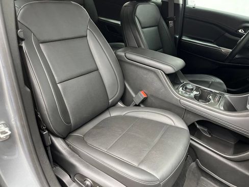 Used 2023 GMC Acadia SLT w/ Elevation Edition FWD image 22
