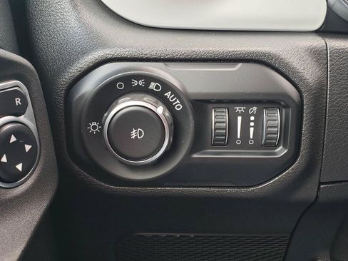 Used 2021 Jeep Wrangler Unlimited Sport AWD/4WD image 22