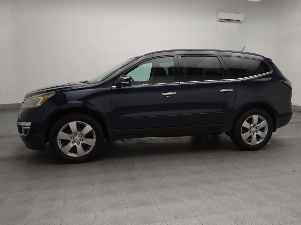Used 2017 Chevrolet Traverse LT w/ Style and Technology Package AWD/4WD image 2