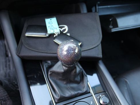 Used 2024 MAZDA MAZDA3 s FWD image 29