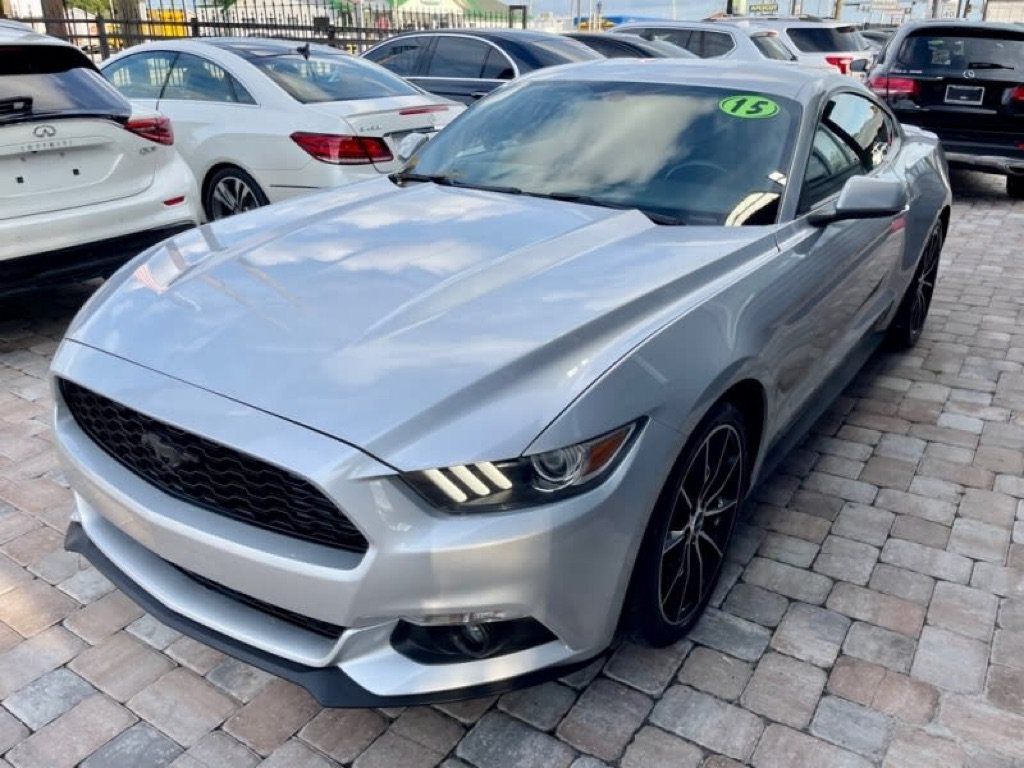 Used 2015 Ford Mustang Coupe w/ Wheel & Stripe Package RWD image 4