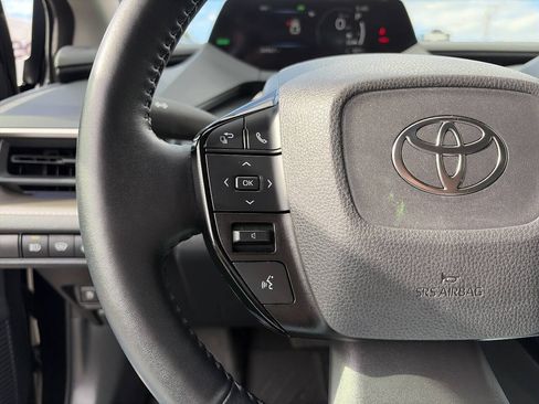 Used 2023 Toyota Prius XLE AWD/4WD image 38