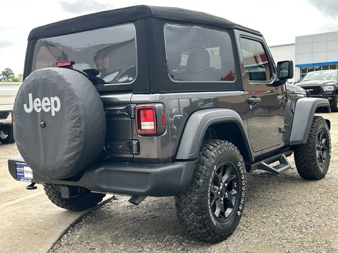 Used 2022 Jeep Wrangler Sport AWD/4WD image 6