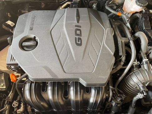 Used 2025 Kia Sportage LX image 31