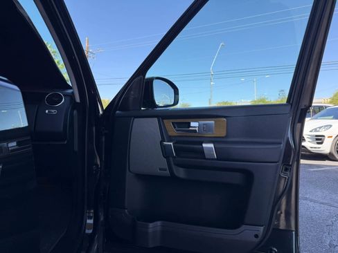 Used 2016 Land Rover LR4 HSE AWD/4WD image 33