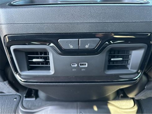 New 2026 GMC Sierra 2500 AT4 w/ AT4 Premium Plus Package image 18