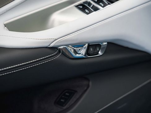 New 2025 Chevrolet Corvette Stingray image 36