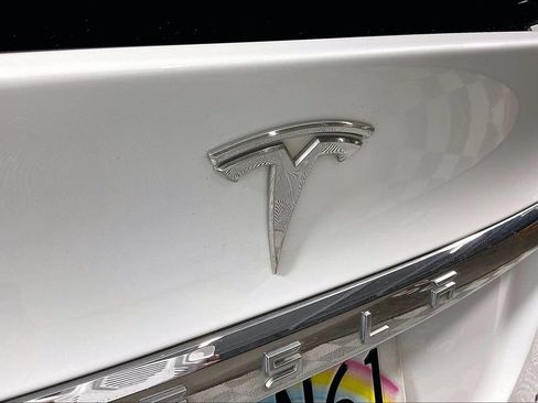 Used 2019 Tesla Model X 75D AWD/4WD image 30