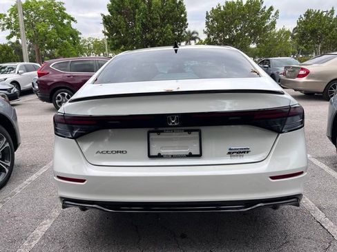 Used 2025 Honda Accord Sport image 11