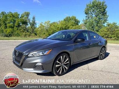 Used 2021 Nissan Altima 2.5 SR w/ SR Premium Package