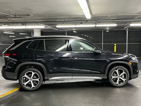 New 2025 Volkswagen Tiguan SE image 39