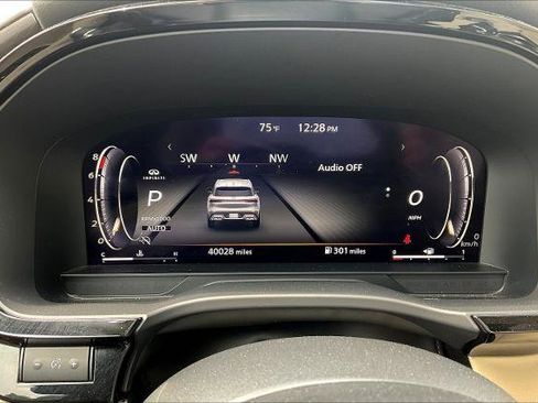 Certified 2023 INFINITI QX60 Sensory w/ Vision Package AWD/4WD image 13