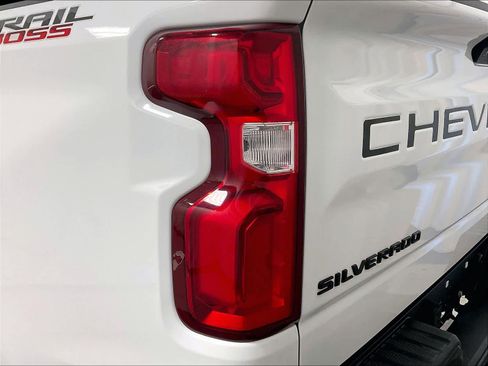 Used 2020 Chevrolet Silverado 1500 LT Trail Boss image 35