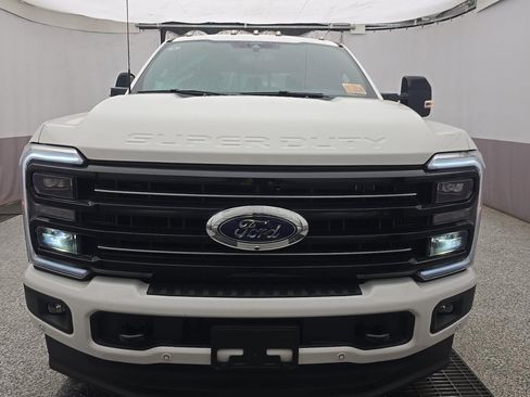 Used 2026 Ford F250 Platinum AWD/4WD image 2