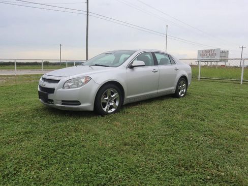 Used 2009 Chevrolet Malibu LT FWD image 21