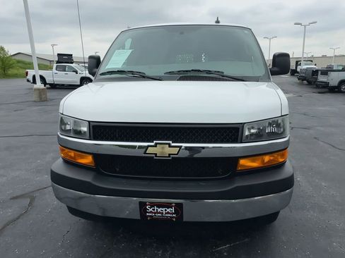 Used 2023 Chevrolet Express 2500 w/ Driver Convenience Package image 3