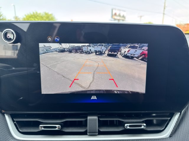 Used 2025 Chevrolet Equinox LT AWD/4WD image 21