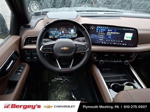 New 2026 Chevrolet Suburban High Country image 7