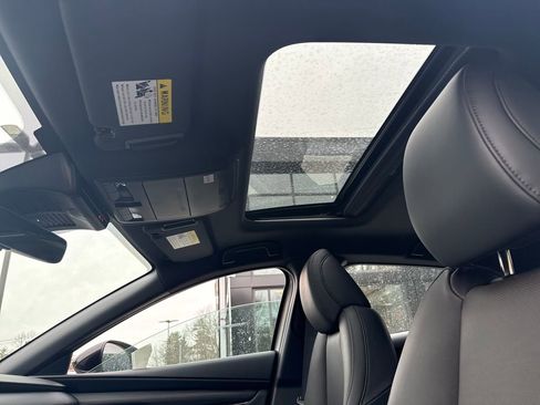 New 2026 MAZDA MAZDA3 Hatchback w/Premium Plus Pkg image 19