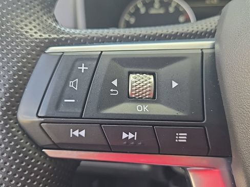Used 2025 Mitsubishi Outlander SE FWD image 17