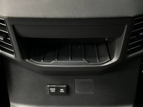 Used 2024 Toyota Tundra Limited AWD/4WD image 48