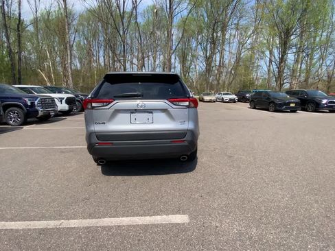 Used 2025 Toyota RAV4 XLE w/ Convenience Package image 10