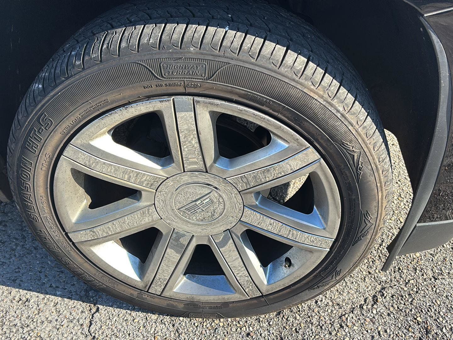 Used 2020 Cadillac Escalade Luxury RWD image 9