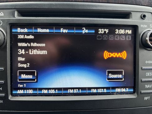 Used 2017 Chevrolet Traverse LT w/ Graphite Special Edition image 32