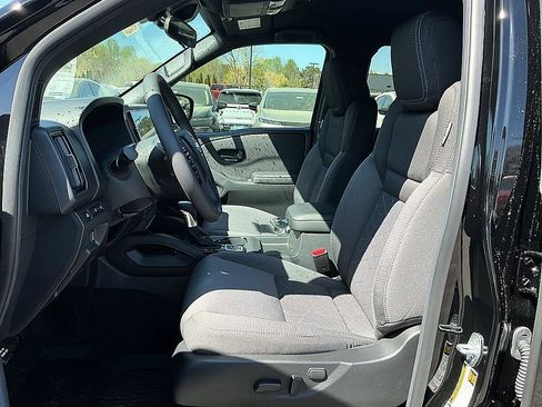 New 2026 Nissan Frontier SV image 12