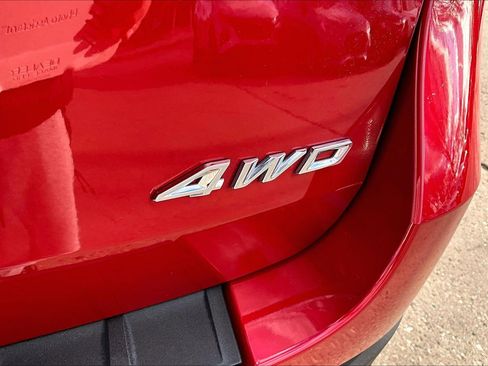 Used 2023 Ford Explorer XLT w/ Equipment Group 202A image 6