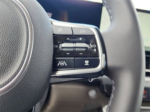 New 2026 Kia Carnival image 25