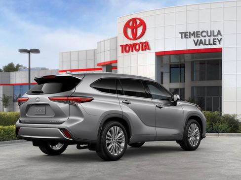 New 2025 Toyota Highlander Platinum image 20