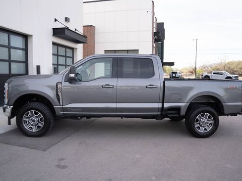 Used 2024 Ford F250 Lariat AWD/4WD image 10