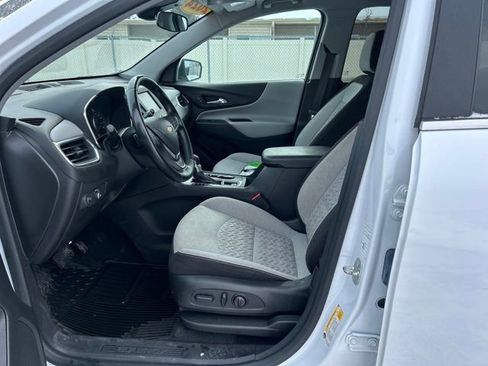 Used 2024 Chevrolet Equinox LT image 10
