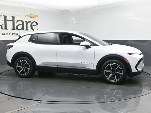 New 2026 Chevrolet Equinox EV LT FWD image 27
