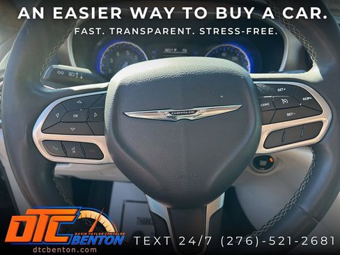 Used 2023 Chrysler Voyager LX FWD image 16