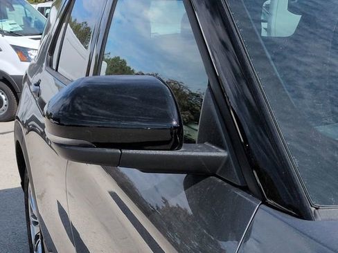 New 2026 Ford Explorer Platinum image 11