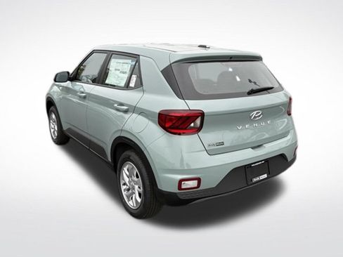 New 2026 Hyundai Venue SE FWD image 5