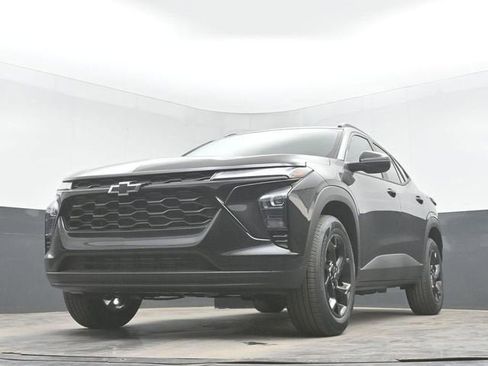 New 2026 Chevrolet Trax LT w/ Driver Confidence Package FWD image 41