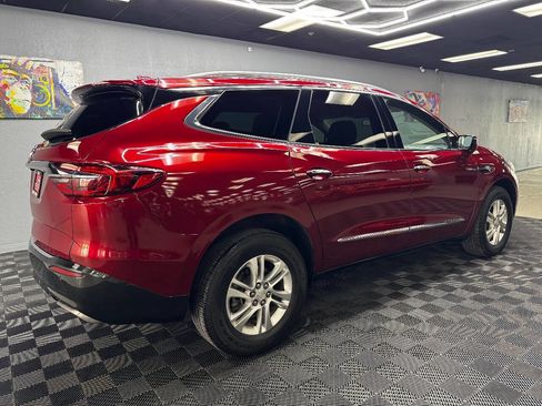 Used 2021 Buick Enclave Essence image 13