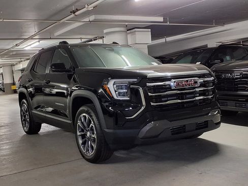 New 2026 GMC Terrain Elevation w/ Elevation Premium Package FWD image 3