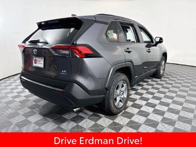 Certified 2025 Toyota RAV4 LE AWD/4WD image 23
