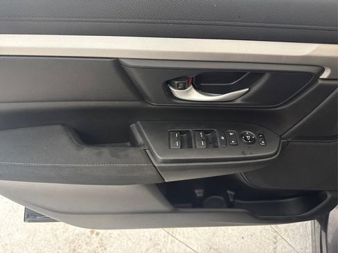 Used 2018 Honda CR-V LX image 32