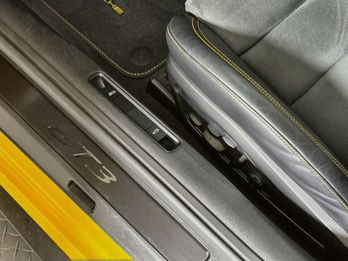 Certified 2023 Porsche 911 GT3 RWD image 20