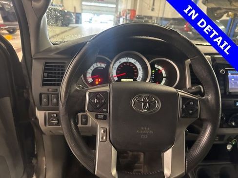 Used 2014 Toyota Tacoma 4x4 Double Cab w/ TRD Off-Road Package image 4