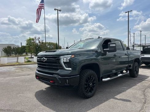 New 2026 Chevrolet Silverado 2500 LT w/ Trail Boss Package AWD/4WD image 7